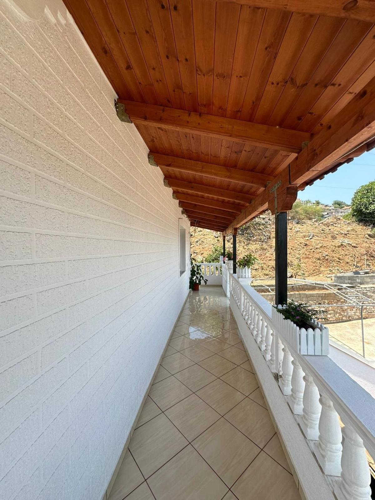 Apartments Berti Sarande Exterior photo